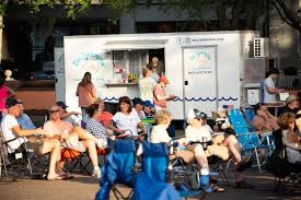 Live Music Under the Oaks